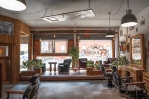55 Barber &ndash; cut & shave