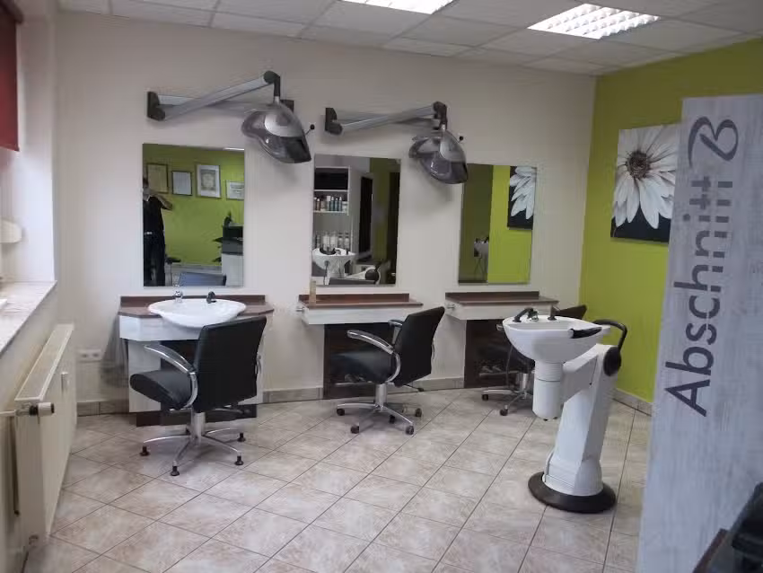 Abschnitt B &ndash; Friseur-Team Bula Inh. Uta Hering-Bula