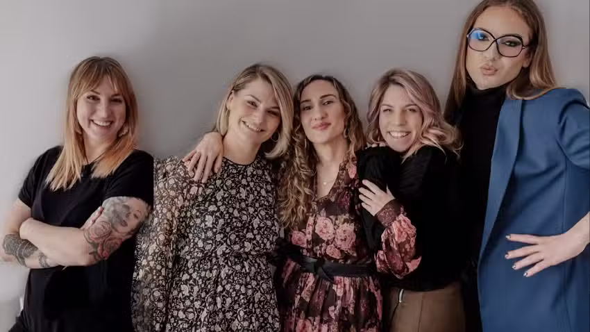 Aline Thielen Hair & Make Up Artists