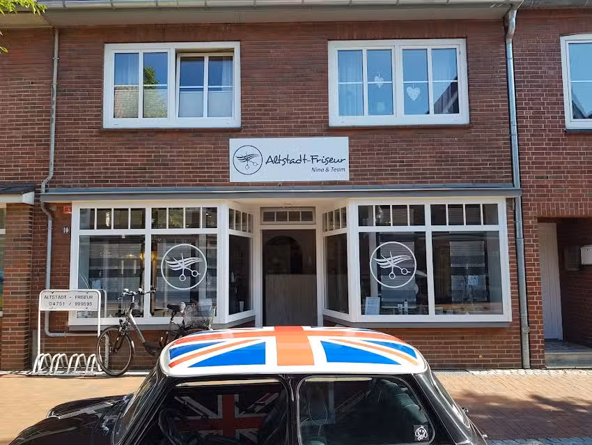 Altstadtfris&ouml;r Nina