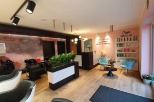 Anita Menzel Hairstyle & Make-up &bull; Friseursalon