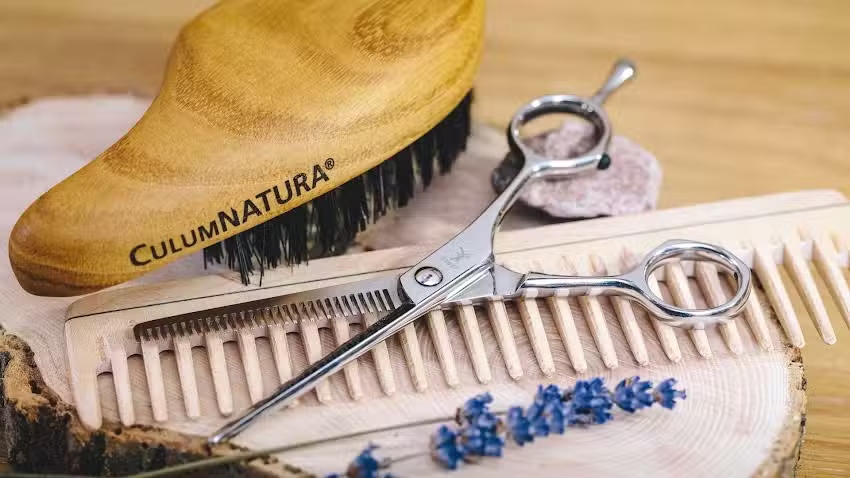 Anke Z&ouml;nnchen &ndash; Naturfriseur Hairliche Zeit