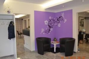 Anna&rsquo;s HairLounge