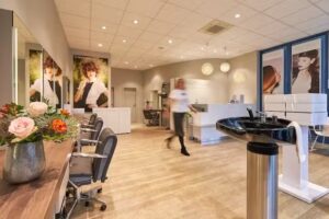 Annett Völkel Frisuren und Kosmetik