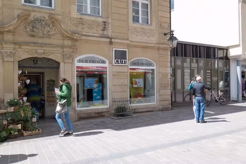 Annette Kiefer Cut! Der Fris&ouml;r