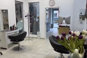 Aoun Doigts D’or Coiffeur-Cafe´-Culture-Canape´