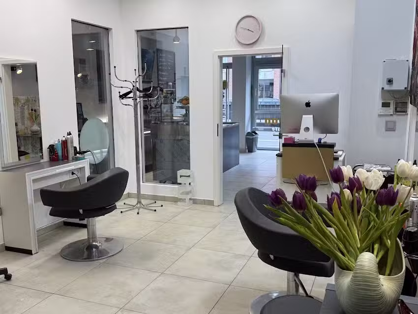 Aoun Doigts D&rsquo;or Coiffeur-Cafe&acute;-Culture-Canape&acute;