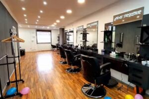 Aras Friseur