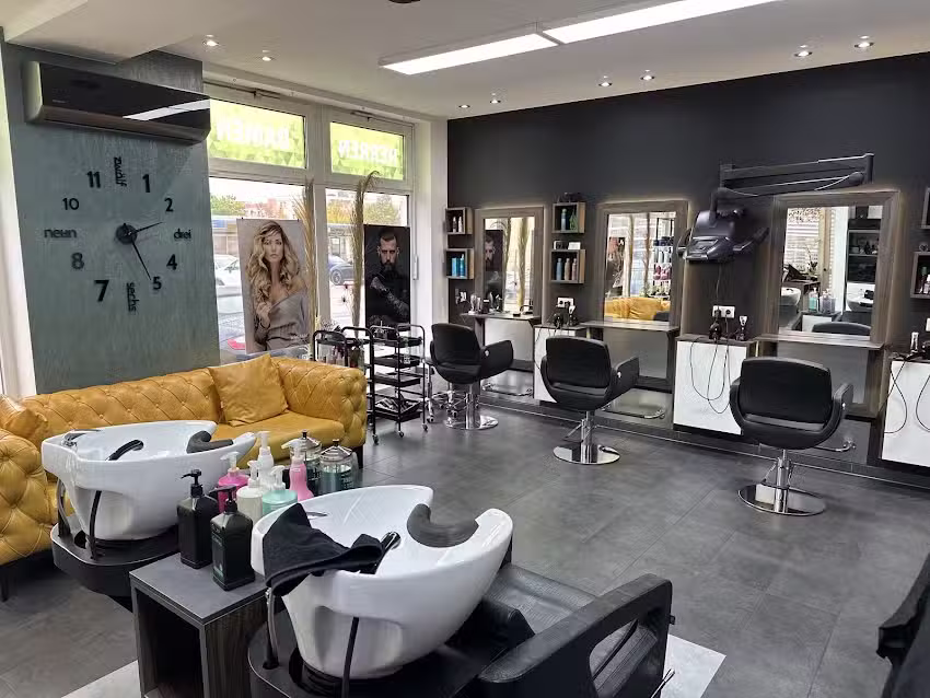 Arouri Makram Haarkonzept