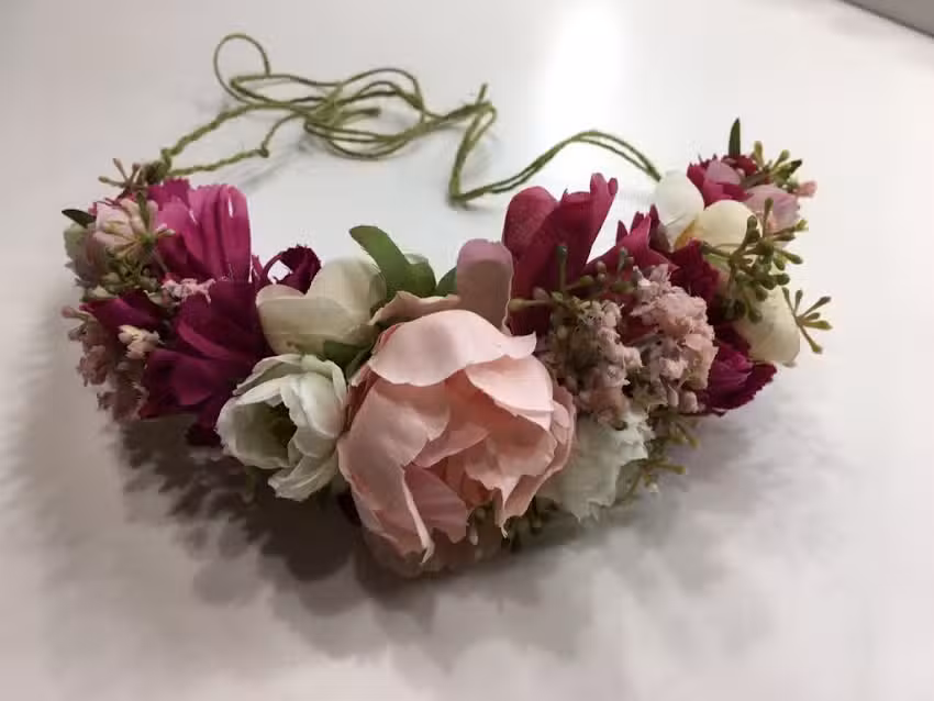 Atelier Maskerade Dresden &ndash; Naturkosmetik &ndash; vegane Drogerie-Artikel &ndash; &Ouml;ko &ndash; Glitzer &ndash; Make Up & Hair- Styling