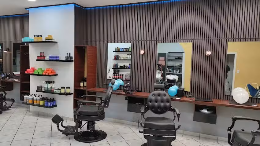 ATIA&lsquo; S Hair Studio