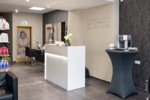 Augusta Treverorum, Friseur & Kosmetik