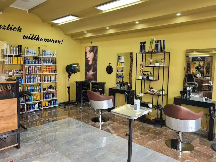 Ayssar Goldene Schere