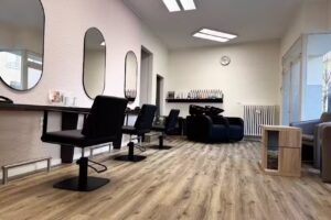 Azur&oacute; Friseur & Kosmetik