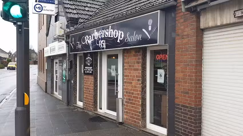 Barber Shop B51