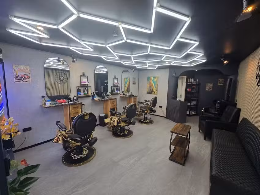 Barbershop Station 2