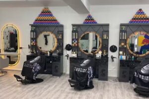 Be Different Haircut & Makeup