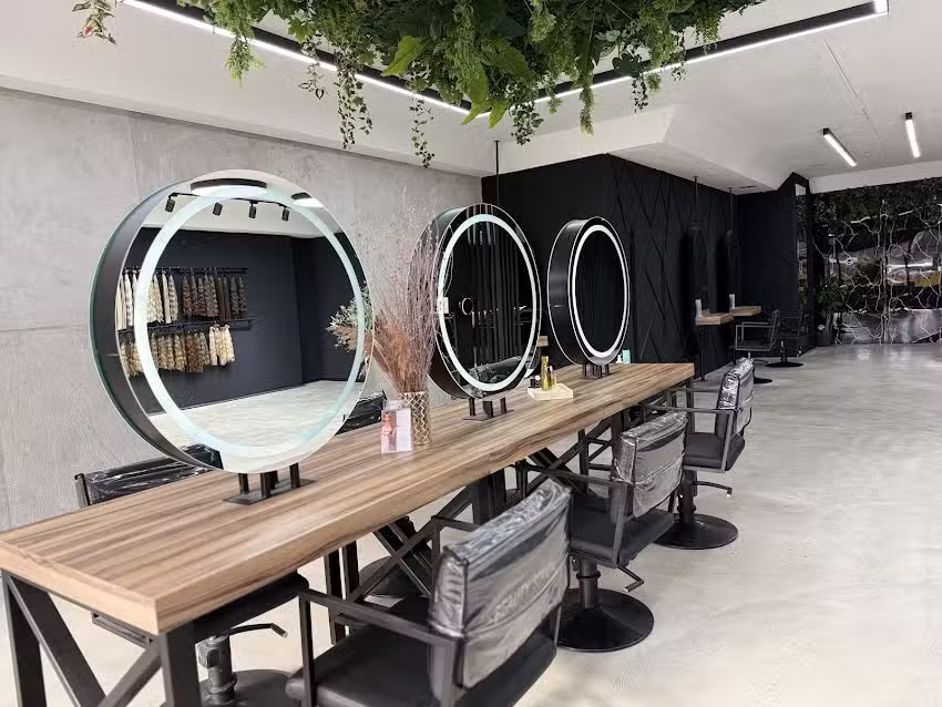 Beauty Scandal | Haarverl&auml;ngerung & Extensions