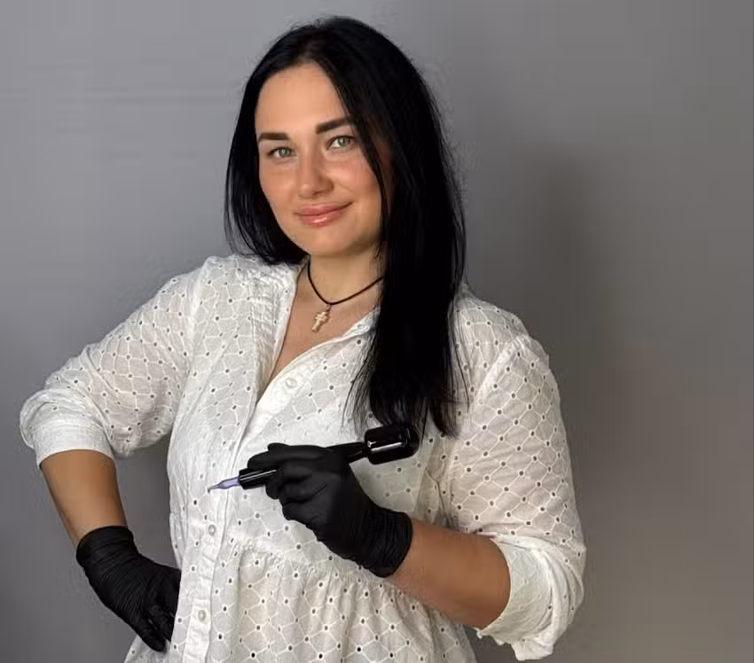 Beauty Studio, Permanent Make-up, Tattoo, Wimpernverl&auml;ngerung, Fu&szlig;pflege, Augenbrauen-K&uuml;nstler Buchen