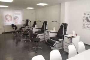 Bilinguale Kosmetikschule