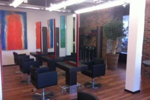 boostX Friseur Elmshorn Innenstadt – Schneiden, Färben & mehr ohne Termin