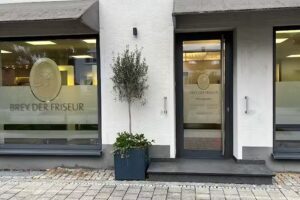 BREY. DER FRISEUR & Per&uuml;cken Spezialist