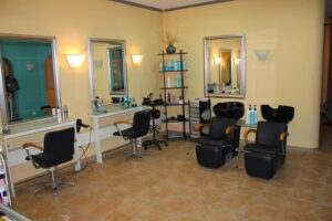 Brise & Welle Friseur-Kosmetikstudio