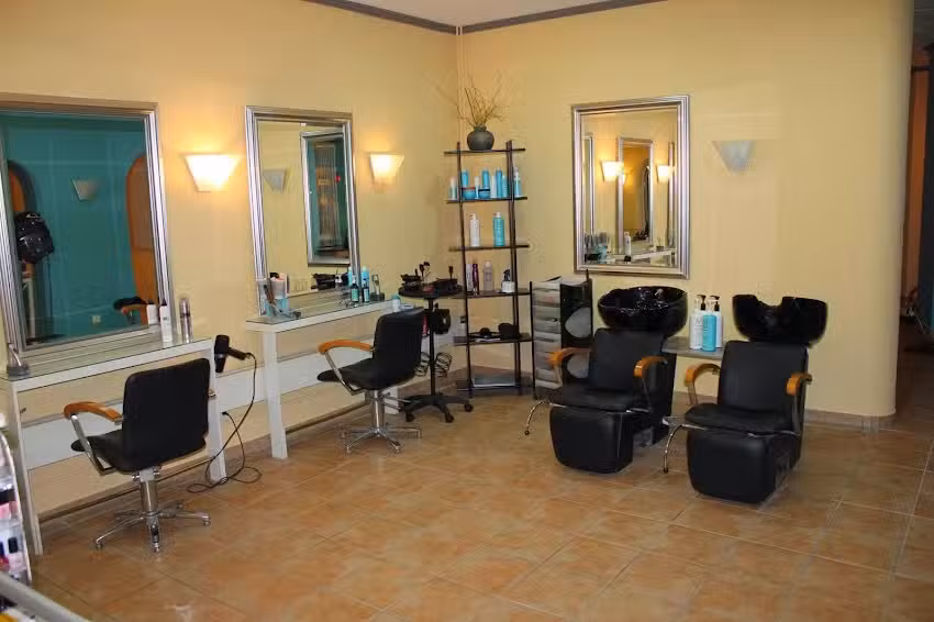 Brise & Welle Friseur-Kosmetikstudio