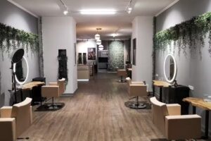 &bdquo;By Adriana&ldquo; Haarverl&auml;ngerung und Keratin