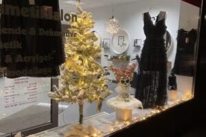 By Blond Friseur&Boutique