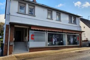 Carla Dispot HairStyle by Carla