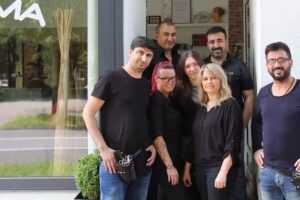 Chaarisma Barber&acute;s Club