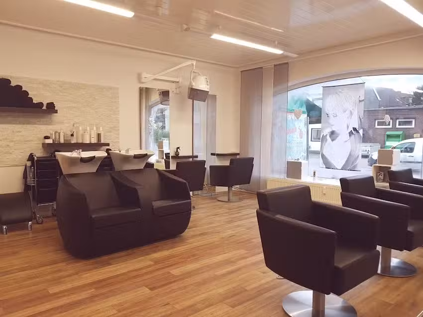 Charmant & Chic &ndash; Ihr Friseursalon
