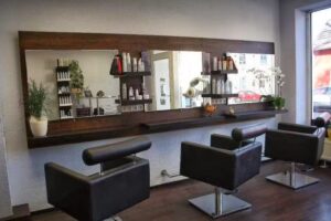 Christian Falke Der Friseur in Köthen