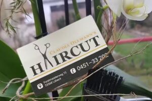 Claudia Ollmann&rsquo;s Haircut