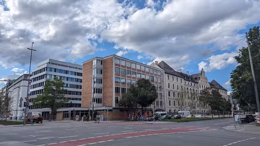 Clean Cutz Friseur Salon (Men & Women)