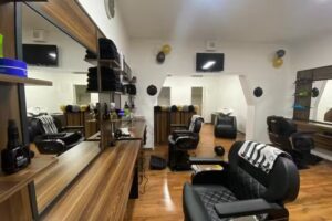 Coiffeur, Friseur Herrensalon (ehemals Emre)