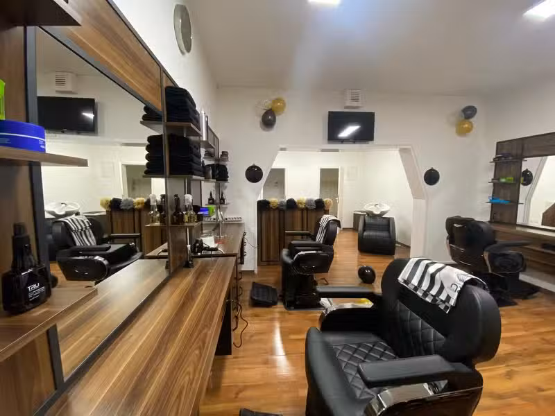 Coiffeur, Friseur Herrensalon (ehemals Emre)