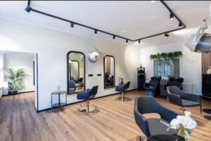 Coiffeur MaVie Cosmetic / Filiale 2