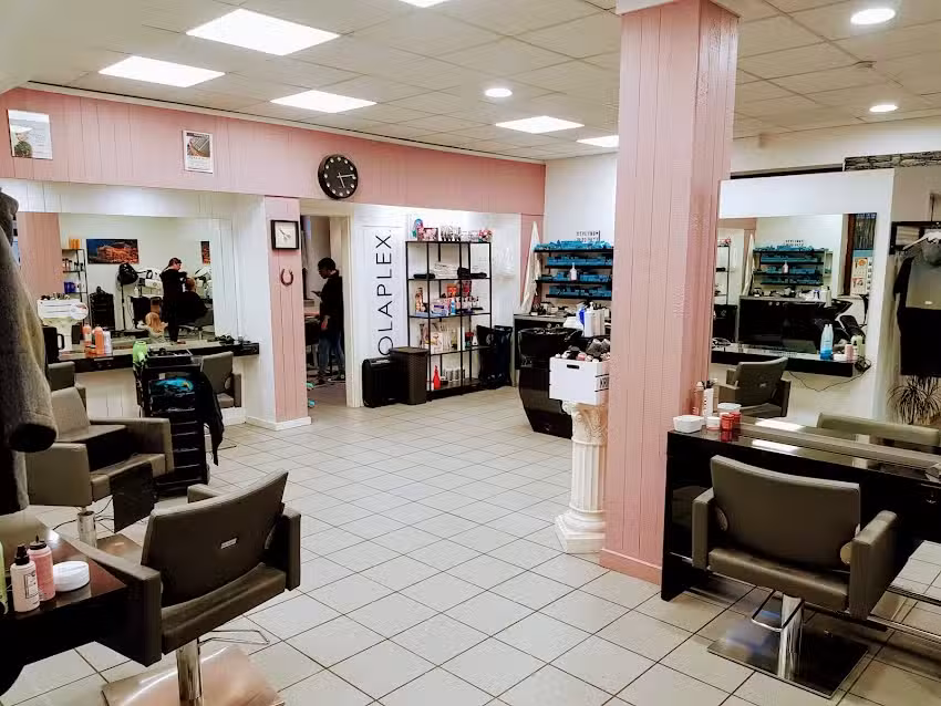 Coiffeur Stile Forte by Tiziana