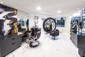 Coiffeurs &ndash; Zum Goldenen Schnitt