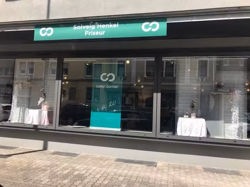 Color Corner by Solveig Henkel