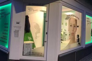 Cosmetic Institut Zara Basereh