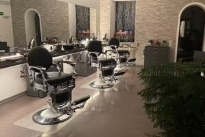 Crystal Hairstudio