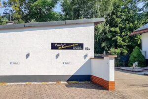 Curly Haarmoden Halboth