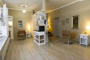 CUT & LIVE Friseur in Erlangen &ndash; Mandy Martin-Rost