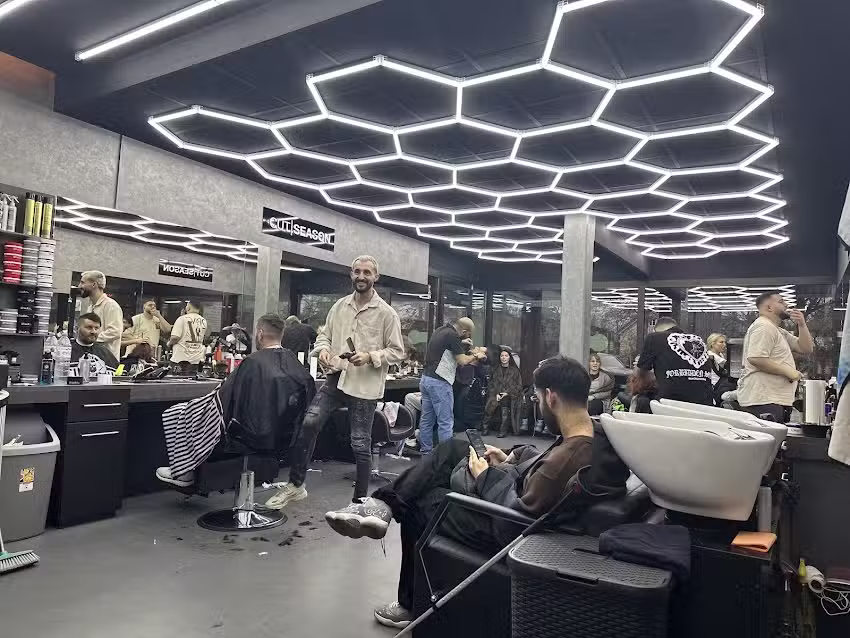 Cut Season &ndash; Ihre Friseure in Ottobrunn