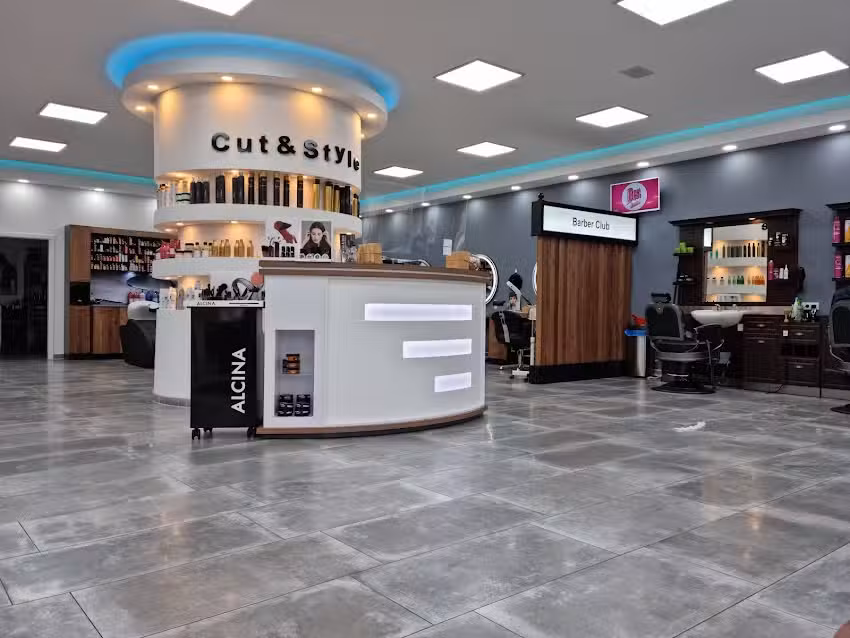 Cut & Style Damen & Herren Friseursalon
