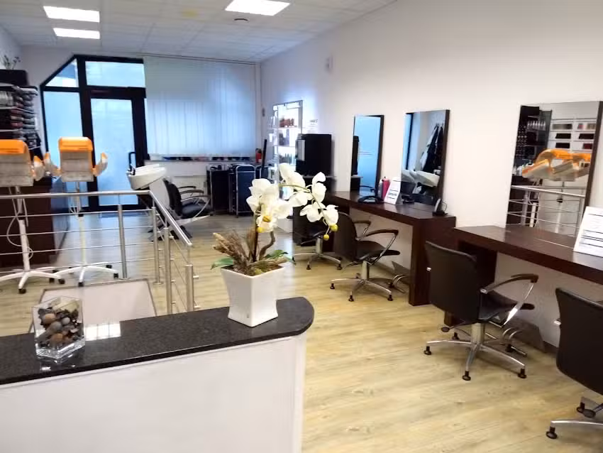 CUT & STYLE Weilerswist, Ihr Friseur und Farbexperte