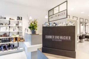 Dammer & Macher